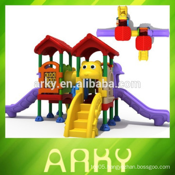 2015 hot selling commercial kids plastic slide and outdoor park play structure